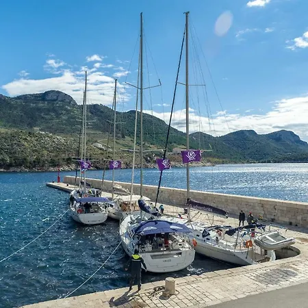 Apartment Matijas Trstenik (Dubrovnik-Neretva)