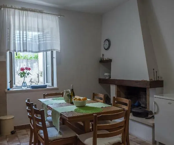 Matijas Daire Trstenik (Dubrovnik-Neretva)