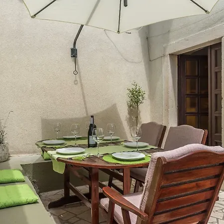 Matijas * 特雷斯塔尼克