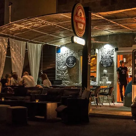 Matijas 特雷斯塔尼克